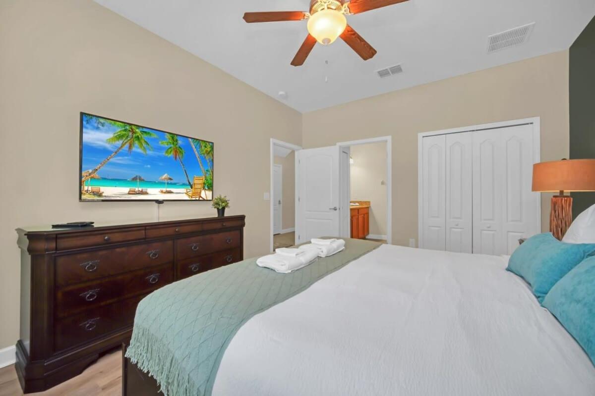 Perfect For Families Comfortable Villa With Private Pool Area Close To Parks And Shopping Davenport Exterior foto